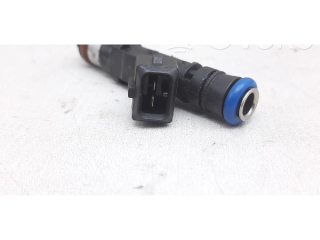 Форсунка 8200227124, 8200227124    Dacia Sandero  K7JA7 