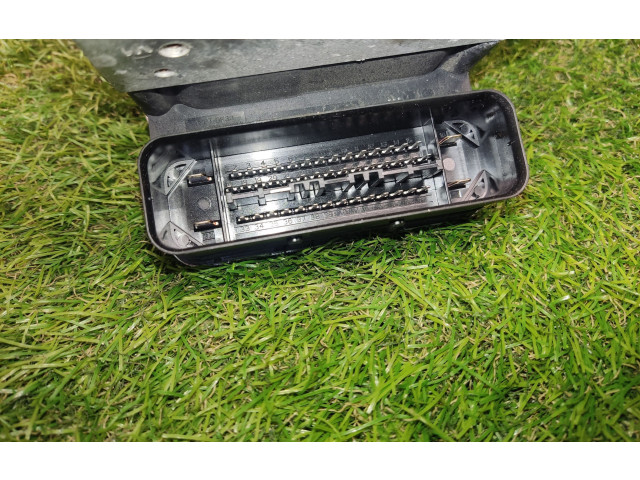 Jednotka ABS 7P0614517P, 7P0907379P Volkswagen Touareg II 2014