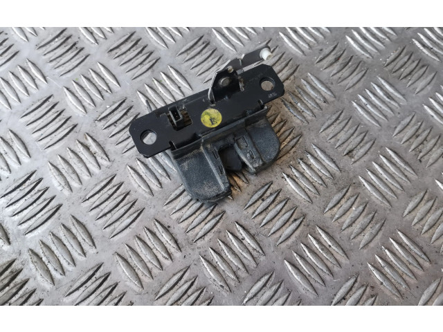 Zámek zadních dveří 2K0827505E Volkswagen Caddy 2007