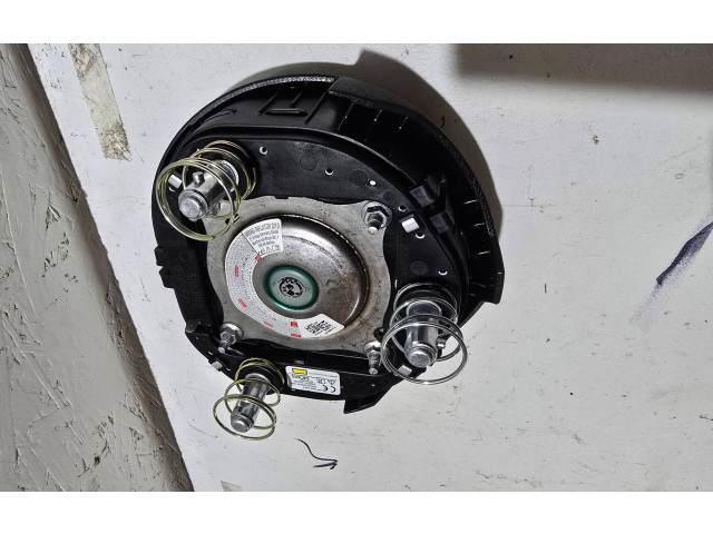 Подушка безопасности водителя    KIA Xceed