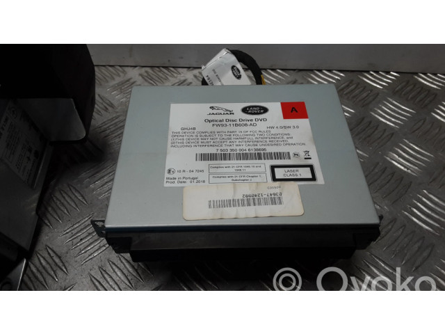 Радио/ проигрыватель CD/DVD / навигация