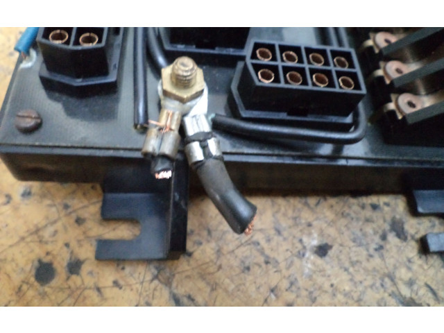 Блок предохранителей Skoda Favorit (781)