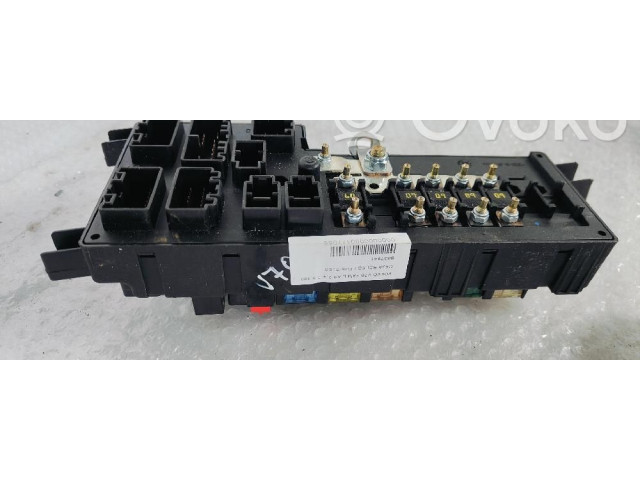 Блок предохранителей 8637841   Volvo V70    