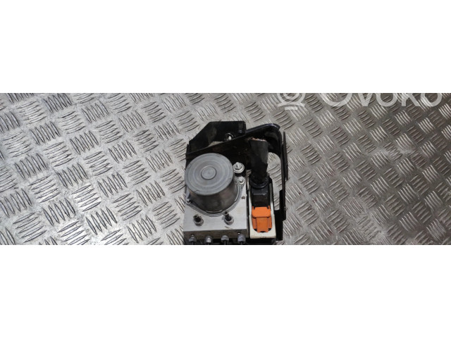 Блок АБС 6700352850 Maserati Levante 2017- года