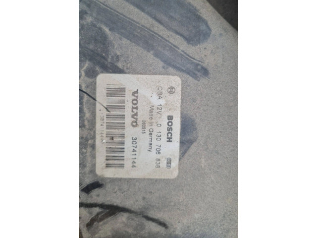 Вентилятор радиатора     30741144    Volvo V70 