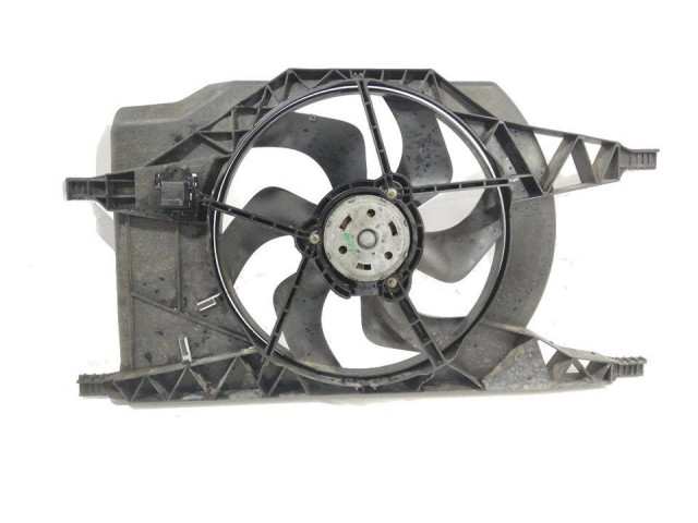 Вентилятор радиатора     820002563    Renault Vel Satis 