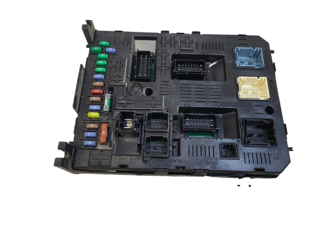 Блок комфорта    Peugeot 5008   