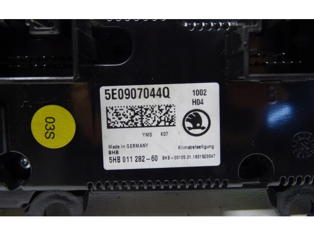 Блок управления климат-контролем 5E0907044Q   Skoda Octavia Mk3 (5E)