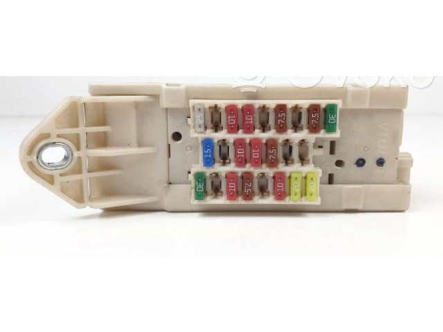 Pojistková skříňka 8273030281 Lexus GS 300 350 430 450H 1999