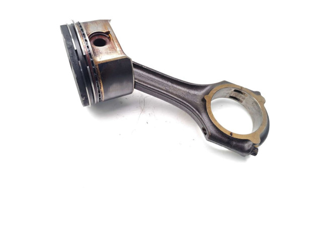 Píst HR12DE Nissan Micra HR12DE