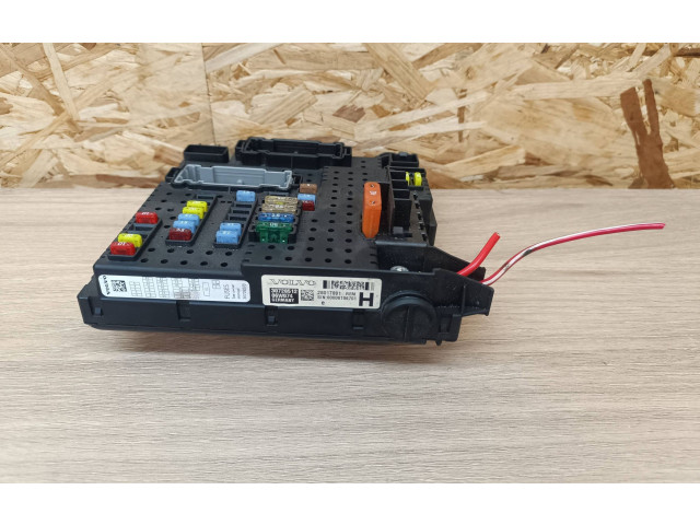 Блок предохранителей 30728512, 28017881   Volvo XC90    