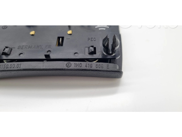 Руль Volkswagen Golf III  1992 - 1997 года 1H0419091, 1H0419660      