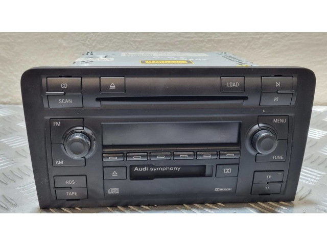 Радио/ проигрыватель CD/DVD / навигация