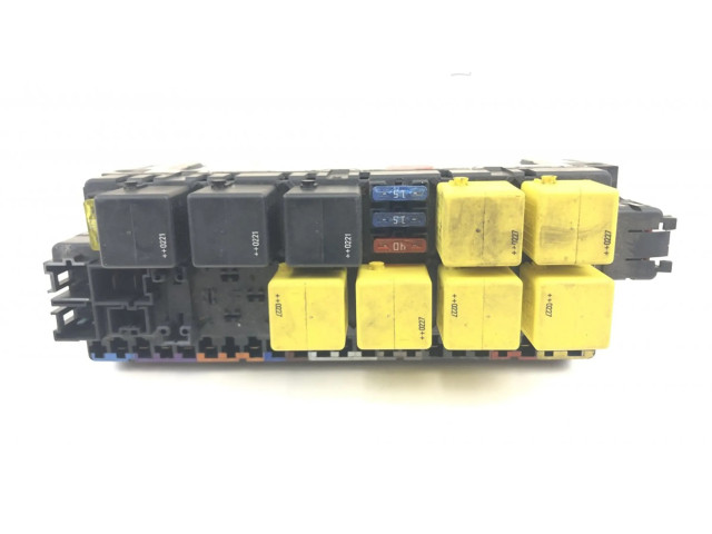 Pojistková skříňka 05045117, A2305454632 Mercedes-Benz SL R230 2002