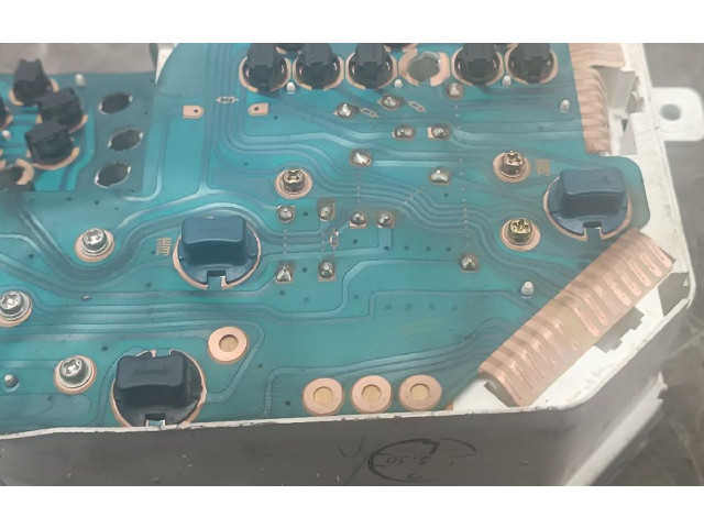 Панель приборов MR298406 Mitsubishi Montero