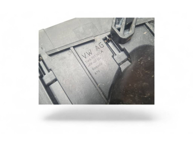 Блок предохранителей 5WA907361A, 5WA937132A Skoda Octavia Mk4