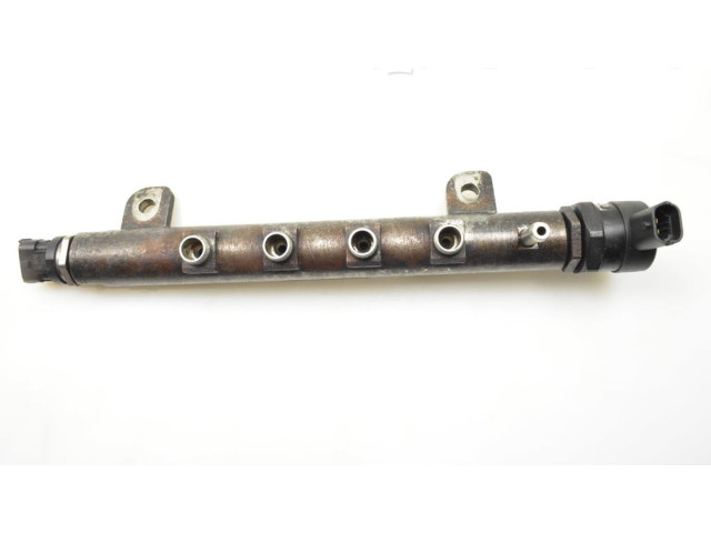 Vstřikovací lišta 55200251 Opel Vectra C Z 19 DTH