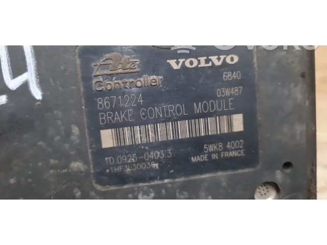 Блок АБС 8671224, P08671225   Volvo  V70  2000 - 2004 года