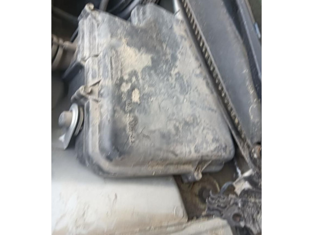 Pojistková skříňka Volkswagen PASSAT 2001