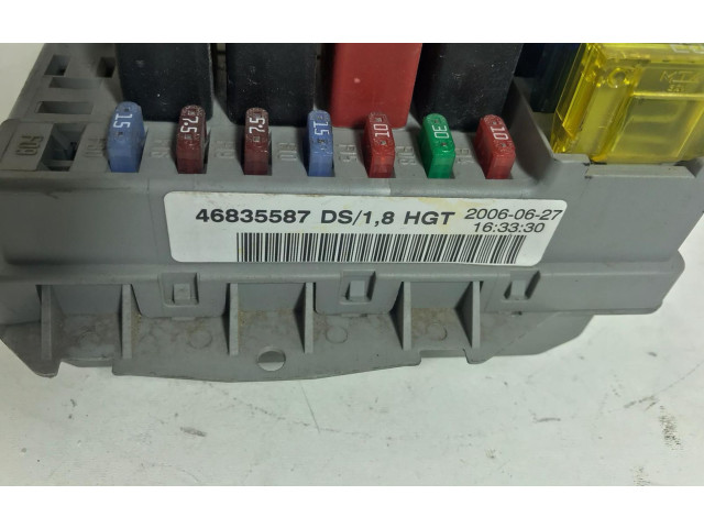   Pojistková skříňka 46835587, 46835587   Fiat Punto (188) 