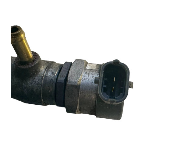 Топливная рампа 30777554, 000784L3   Volvo V70  