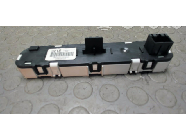 Дисплей    94573218, 94573210   Chevrolet Spark