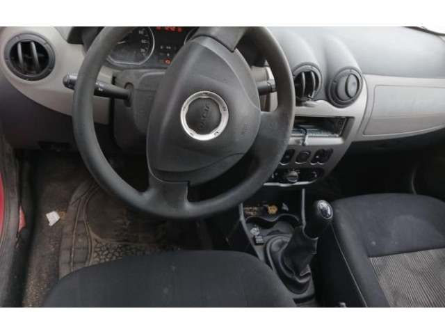 Зеркало электрическое Dacia Sandero 2008 - 2012 года