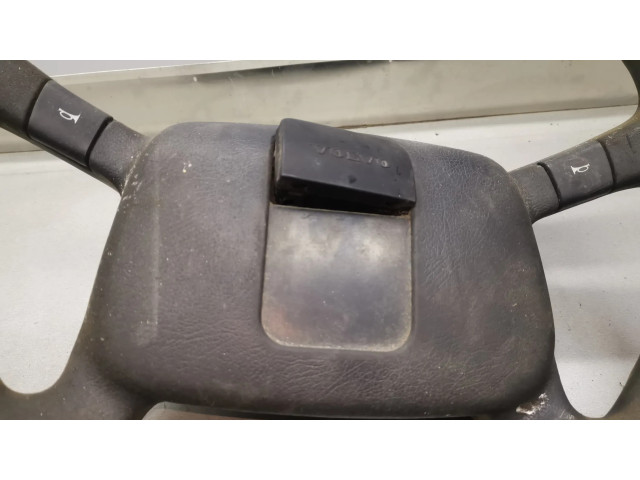 Volant Volvo 440 2011