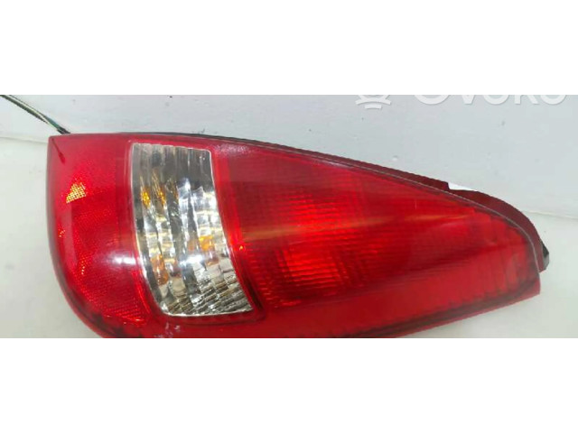 Задний фонарь  3565054G00    Suzuki Liana   