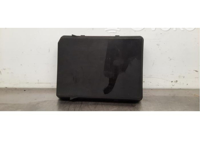 Pojistková skříňka 284B67877R Renault Zoe 2020