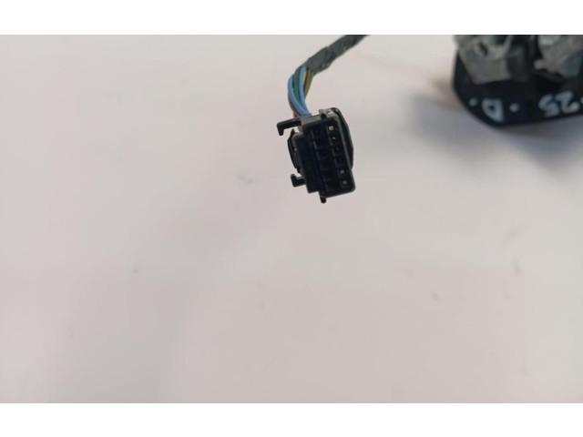 Зеркало электрическое        Renault Clio V  2019 -  года   