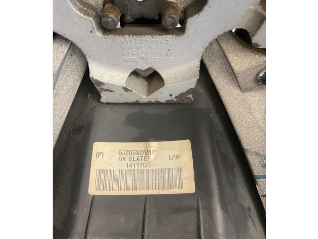 Руль Jeep Commander   -  года 5JZ05XDVAE, 55197227AC      