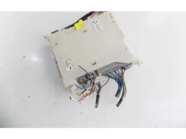 Pojistková skříňka 8273030631 Lexus GS 300 350 430 450H 2006