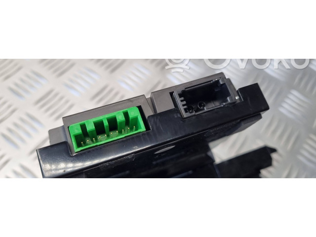 Дисплей    1641470, 7923   Volvo V70