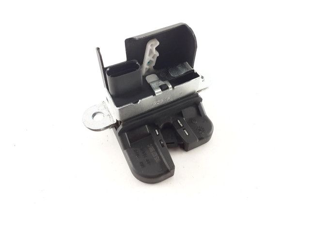 Zámek zadních dveří 2K5827505C Volkswagen Caddy 2016