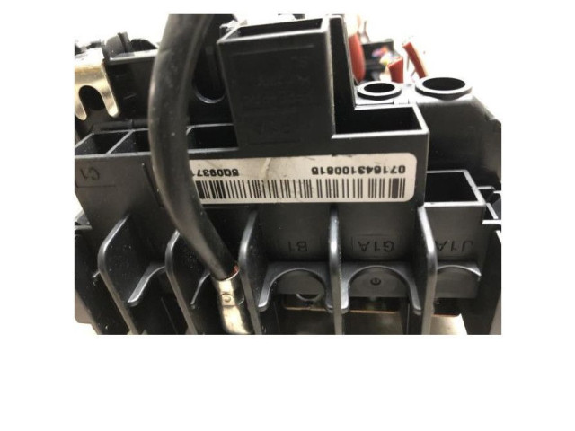 Блок предохранителей 5Q0937615C, 5Q0937615C Audi A3 S3 8V