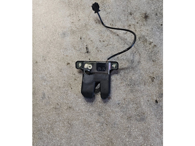 Zámek zadních dveří Audi A8 S8 D2 4D 1995