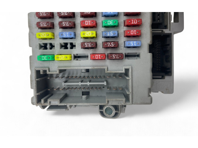 Блок предохранителей 503440280104 Fiat Ducato 2010