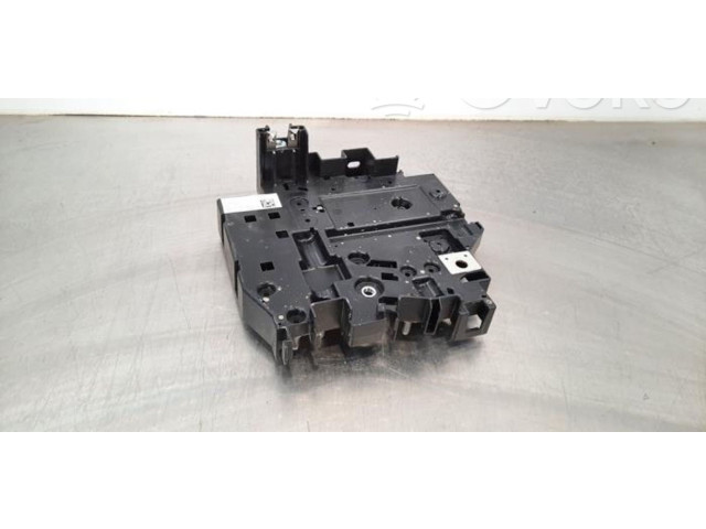 Блок предохранителей 32265898 Volvo XC40