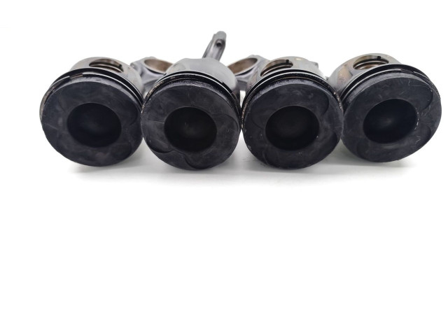 Píst OM640.940, 640.940 Mercedes-Benz A W169 OM640.940