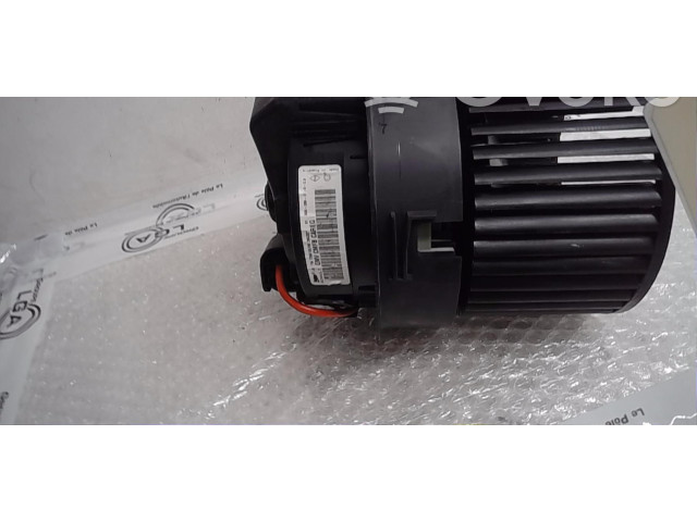 Вентилятор печки    272102762R   Dacia Duster II