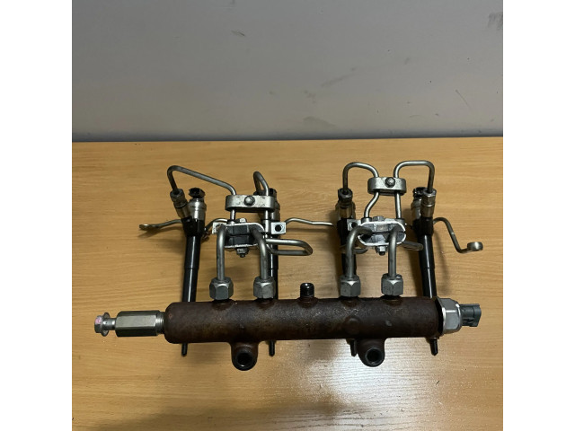 Vstřikovač 1465A351, 2950500560 Mitsubishi Pajero pro naftový motor 3.2