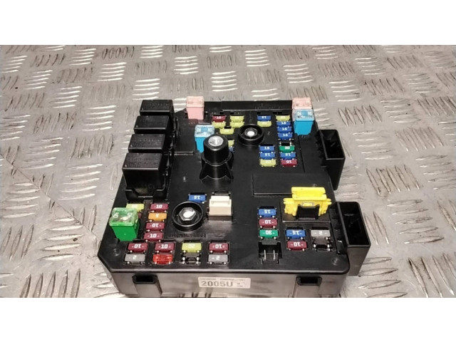 Блок предохранителей 95202005, 11K21   Chevrolet Captiva    