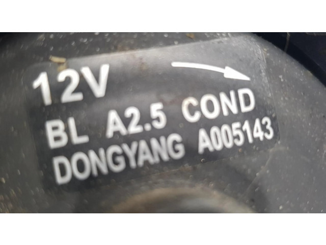 Вентилятор радиатора     977303E000    KIA Sorento 2.5