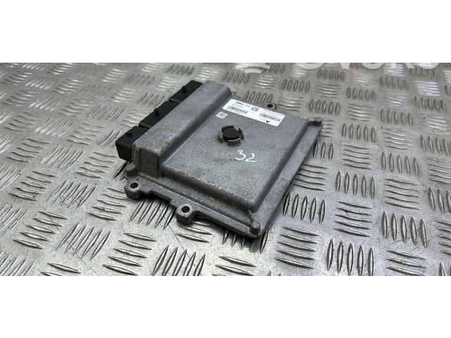 Řídící jednotka 237103008R, 237102806R   Renault Sandero I 2017