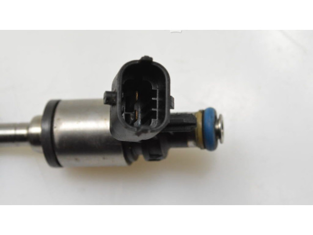 Vstřikovač 353102B110 Hyundai i30 G4FD