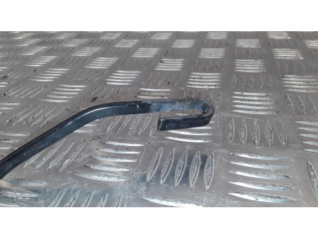 Ножка стеклоочистителей лобового стекла