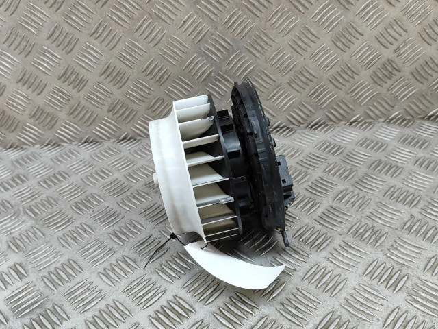 Вентилятор печки    A0999062103, 0130309002   Mercedes-Benz GLC X253 C253