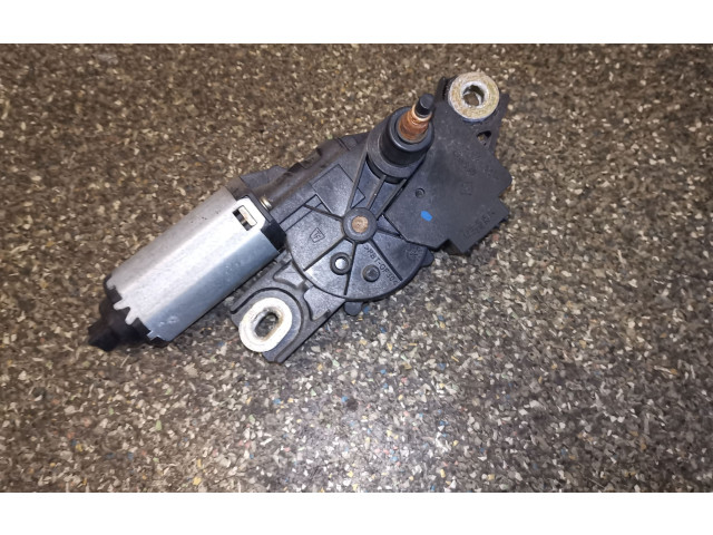 Моторчик заднего дворника 2K0955712A    Volkswagen Caddy