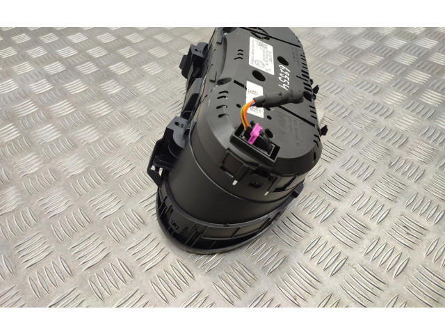 Панель приборов 5E0920757C   Skoda Octavia Mk3 (5E)       